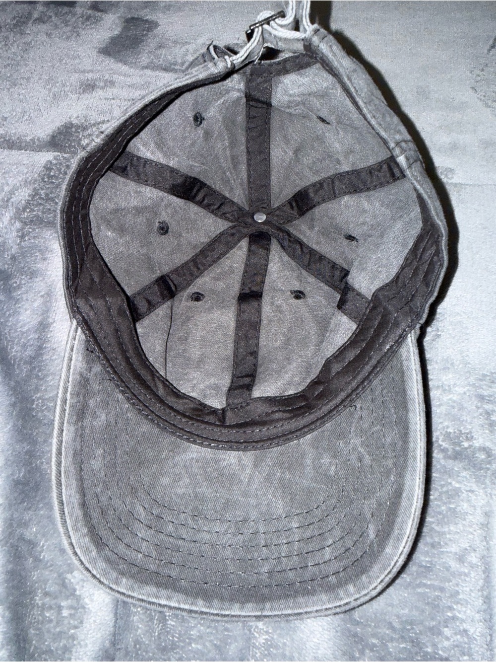 Yellowstone Dutton Ranch Baseball Cap - Picture 4 of 4